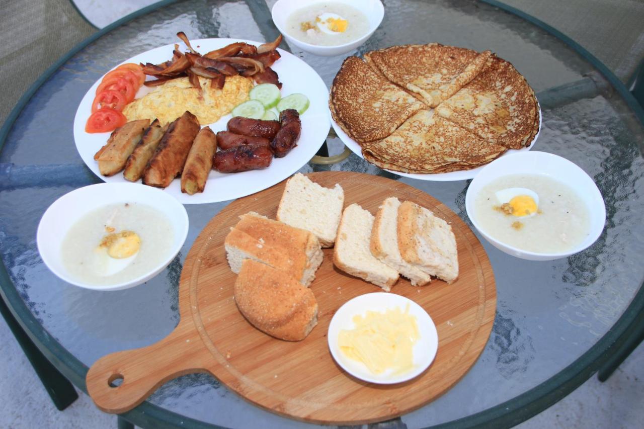Victoria'S Bed & Breakfast Puerto Galera Dış mekan fotoğraf