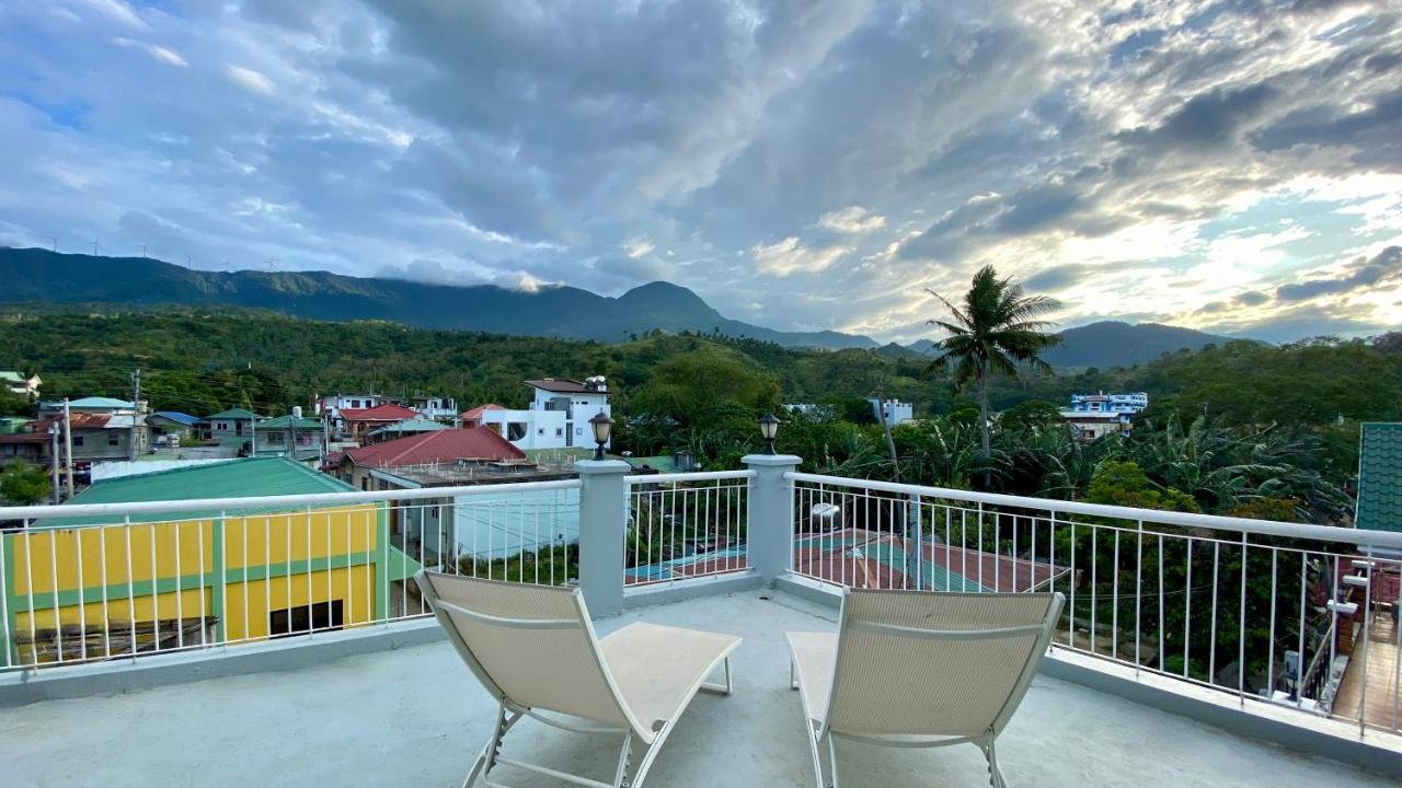 Victoria'S Bed & Breakfast Puerto Galera Dış mekan fotoğraf